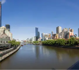 Couples exploring Melbourne’s Great Ocean Road on a day tour for a romantic honeymoon from Chennai